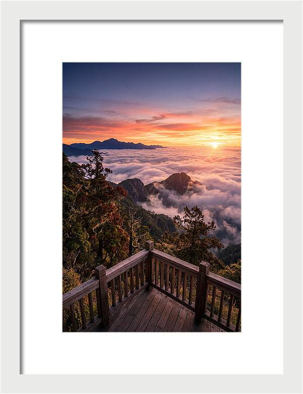 Alishan Sunrise Over Clouds