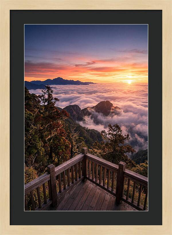 Alishan Sunrise Over Clouds