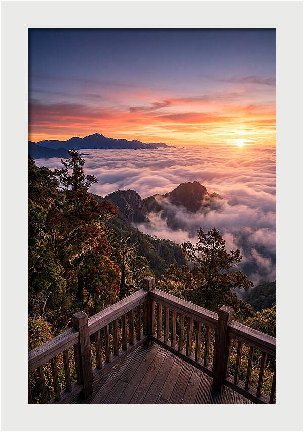 Alishan Sunrise Over Clouds