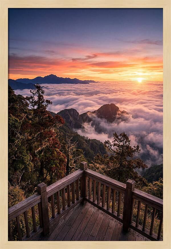 Alishan Sunrise Over Clouds