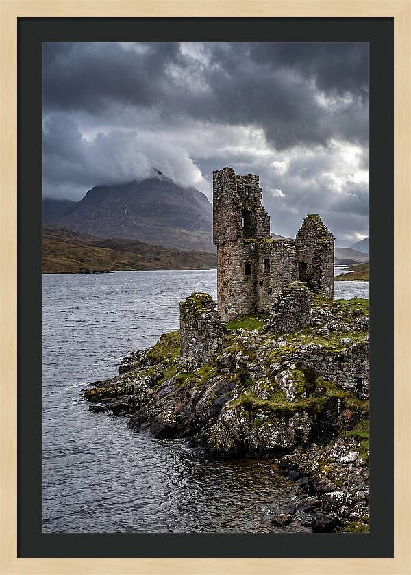 Ardvreck Castle Ruins By Loch Assynt