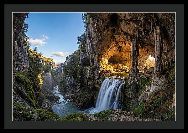 Ash Cave Serenity