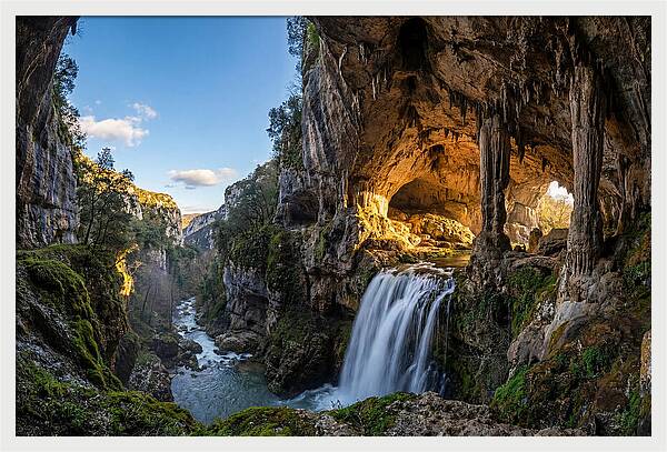 Ash Cave Serenity
