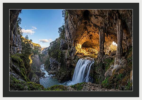 Ash Cave Serenity