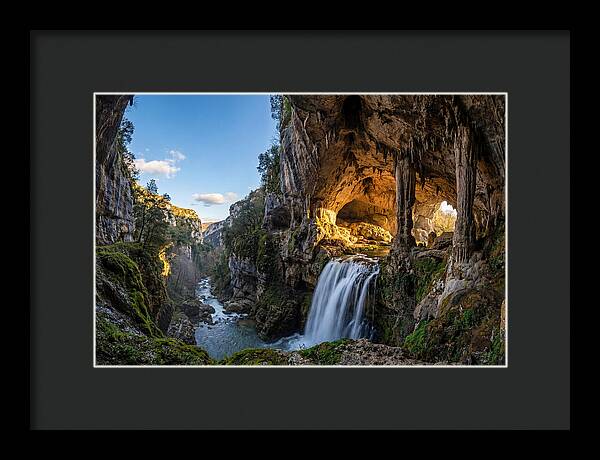 Ash Cave Serenity