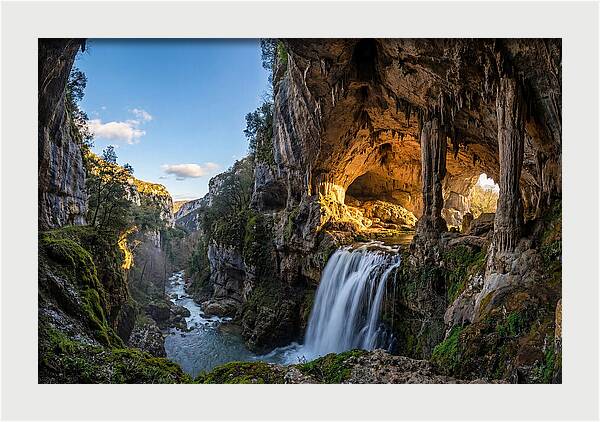 Ash Cave Serenity