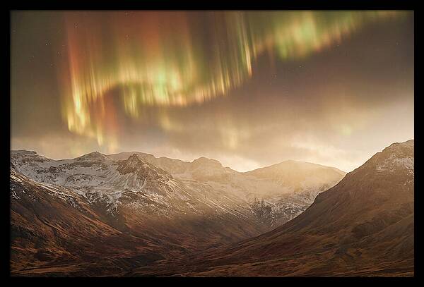 Aurora Borealis Over Majestic Mountains