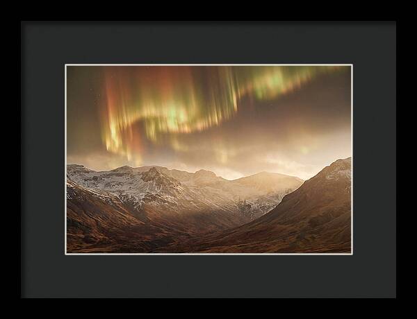 Aurora Borealis Over Majestic Mountains