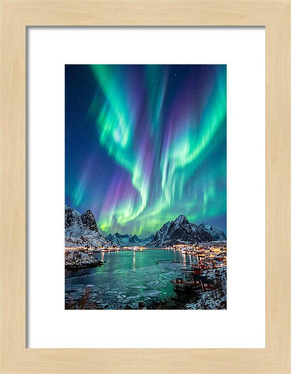 Aurora Over Lofoten Islands