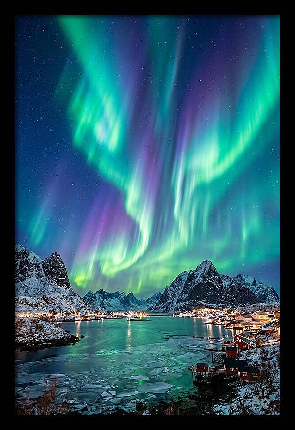 Aurora Over Lofoten Islands