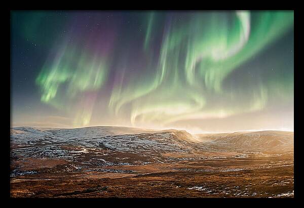Aurora Swirling In Green And Purple