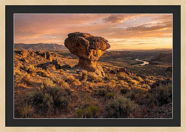 Balanced Rock At Sunset