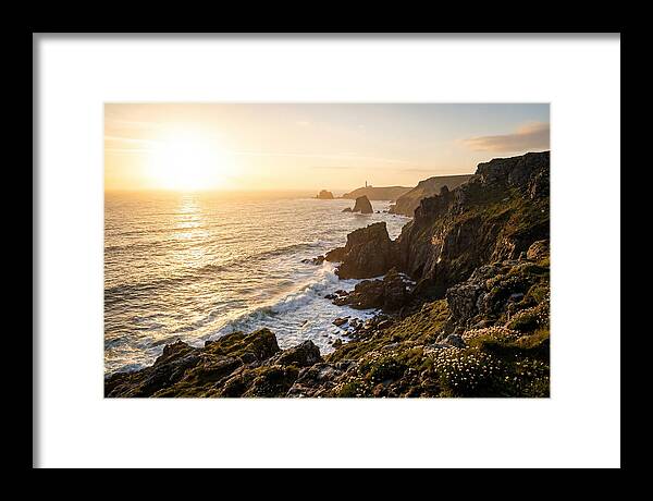 Beavertail Coastal Serenity