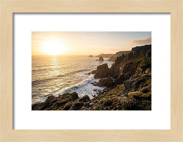 Beavertail Coastal Serenity