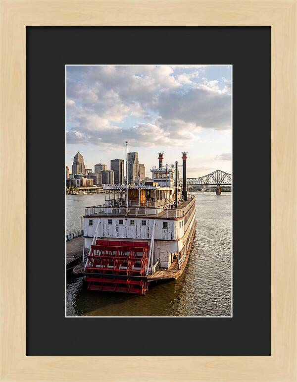 Belle Of Louisville At Dusk