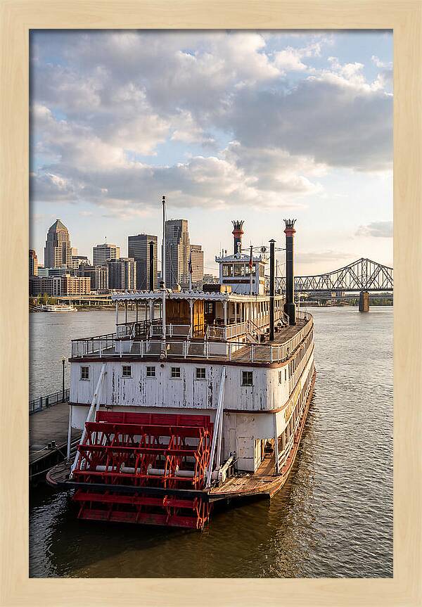 Belle Of Louisville At Dusk