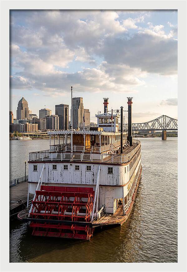 Belle Of Louisville At Dusk