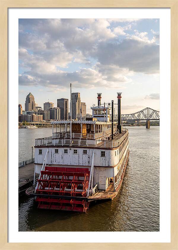 Belle Of Louisville At Dusk