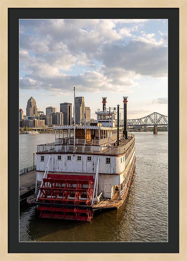 Belle Of Louisville At Dusk