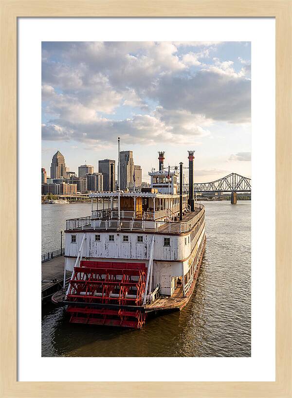 Belle Of Louisville At Dusk