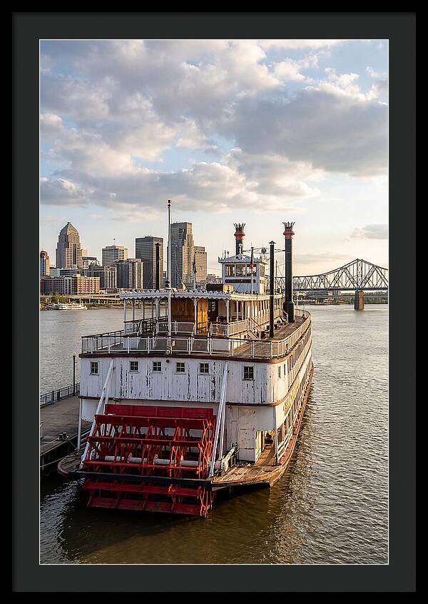 Belle Of Louisville At Dusk