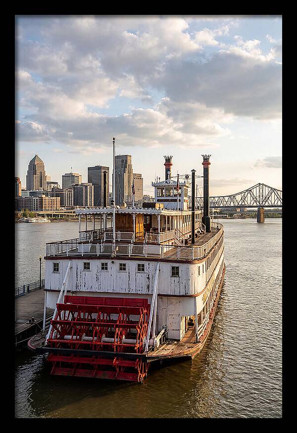 Belle Of Louisville At Dusk