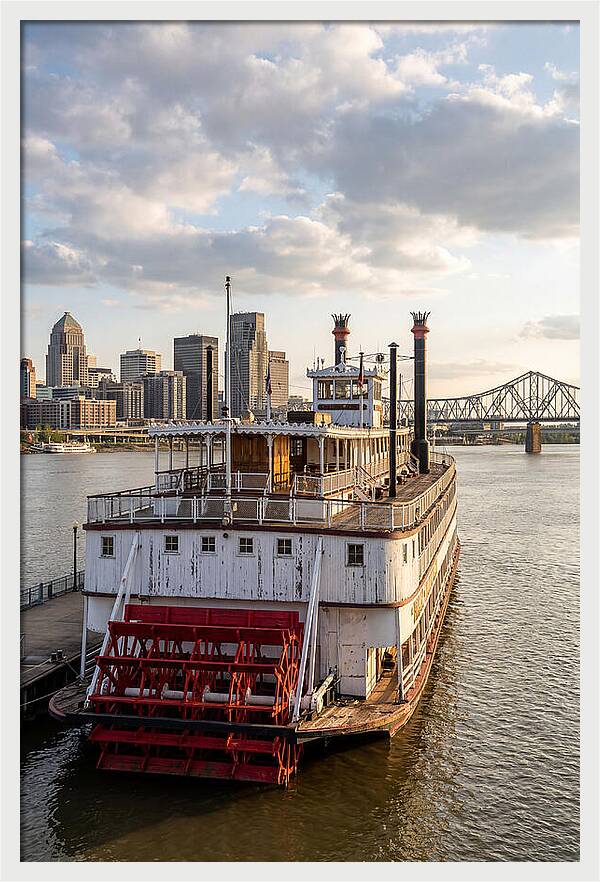 Belle Of Louisville At Dusk