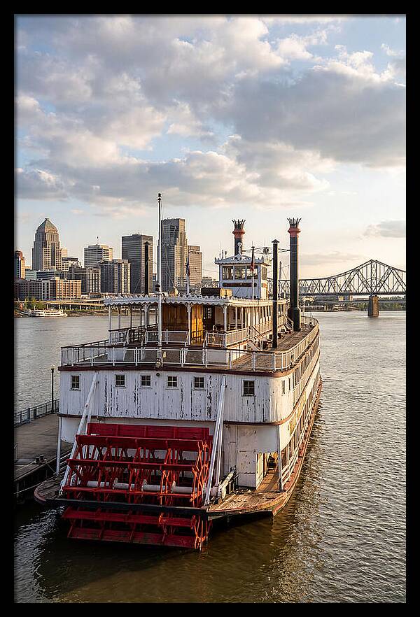 Belle Of Louisville At Dusk