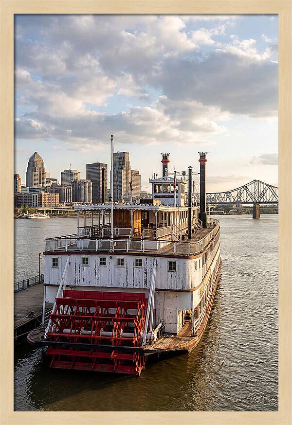 Belle Of Louisville At Dusk