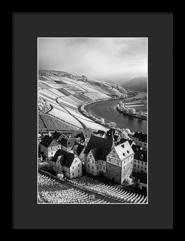 Bernkastel Kues Overlooking Mosel Valley