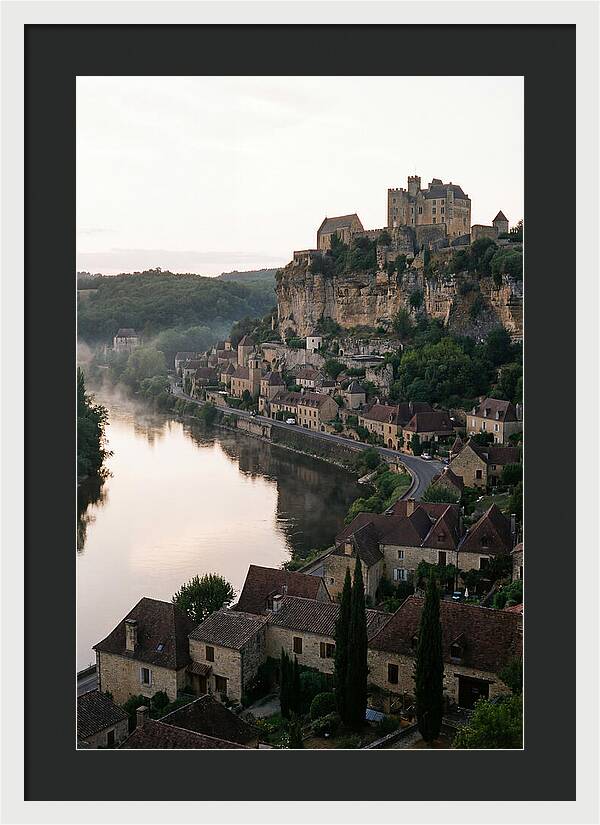 Beynac Castle Overlooking Dordogne