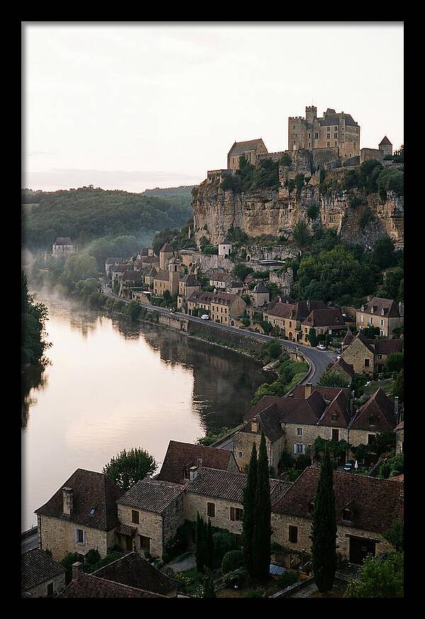 Beynac Castle Overlooking Dordogne