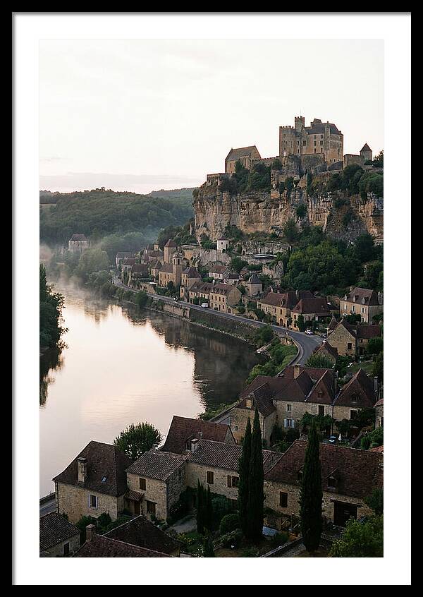 Beynac Castle Overlooking Dordogne