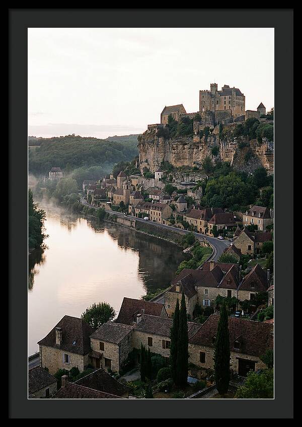 Beynac Castle Overlooking Dordogne