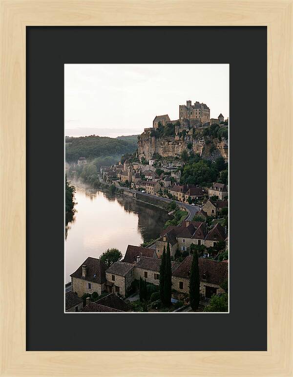 Beynac Castle Overlooking Dordogne
