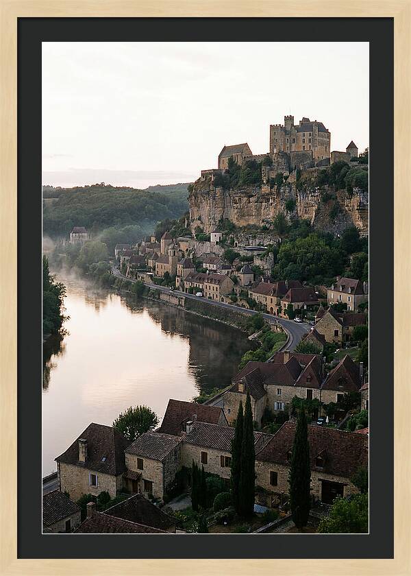 Beynac Castle Overlooking Dordogne