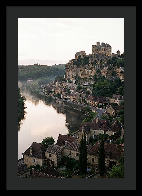 Beynac Castle Overlooking Dordogne