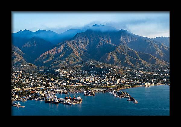 Blue Mountains Over Kingston Coastline