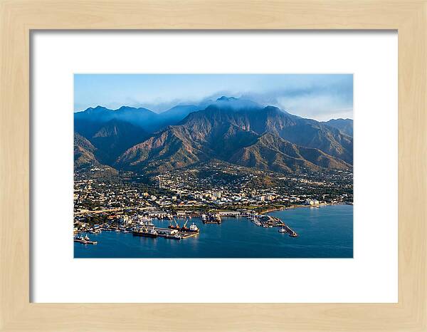 Blue Mountains Over Kingston Coastline