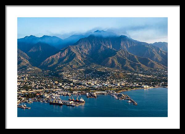 Blue Mountains Over Kingston Coastline