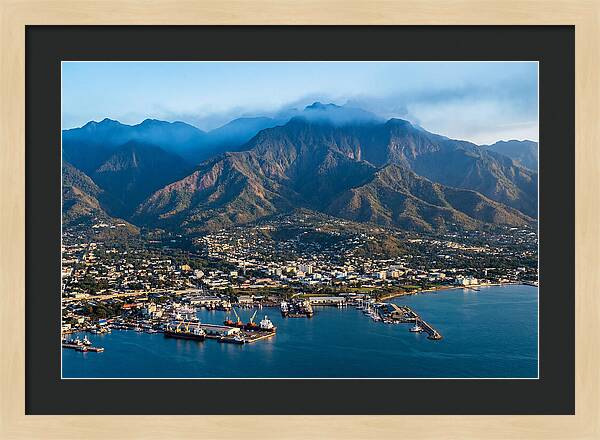 Blue Mountains Over Kingston Coastline