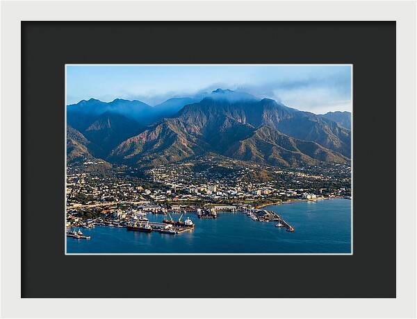 Blue Mountains Over Kingston Coastline