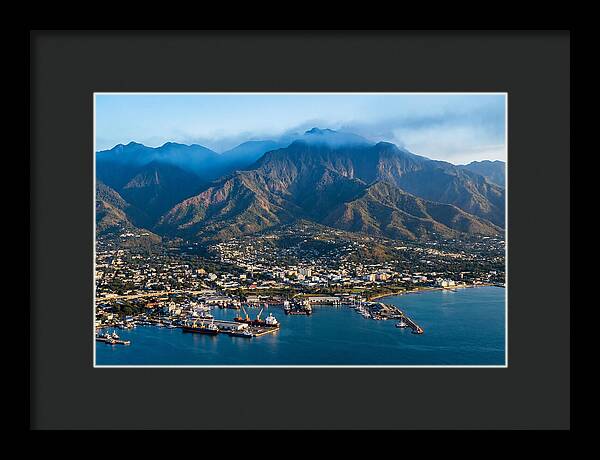 Blue Mountains Over Kingston Coastline