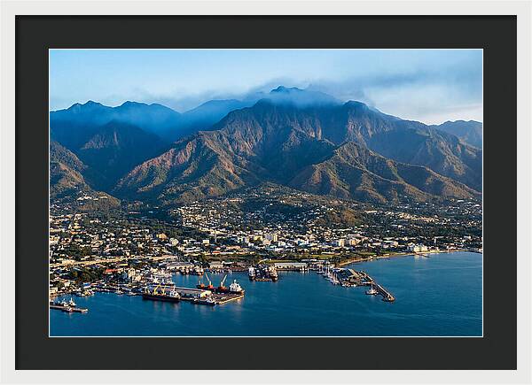 Blue Mountains Over Kingston Coastline