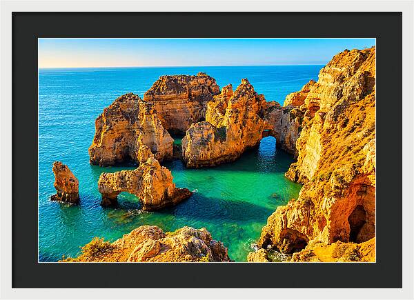 Breathtaking Cliffs Of Ponta Da Piedade