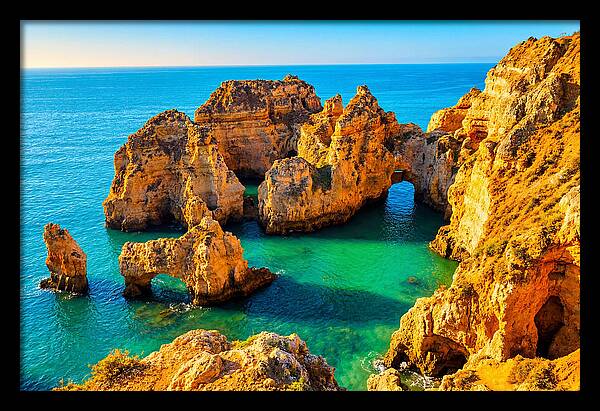 Breathtaking Cliffs Of Ponta Da Piedade