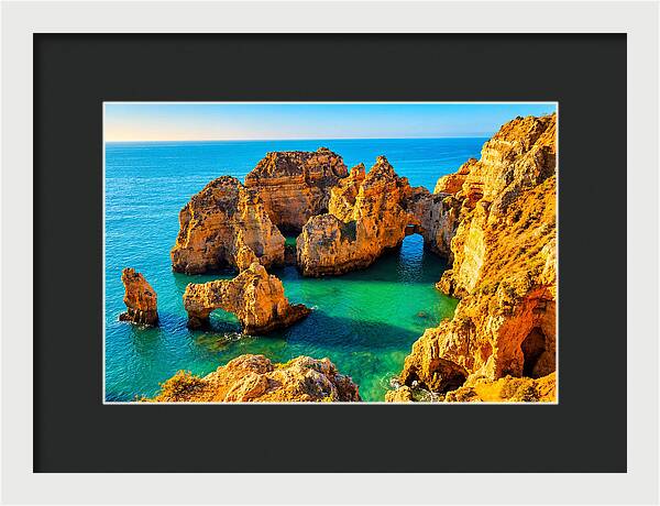 Breathtaking Cliffs Of Ponta Da Piedade