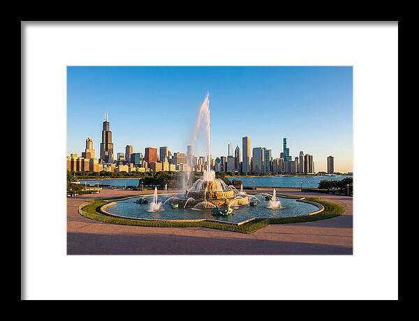 Buckingham Fountain At Sunset
