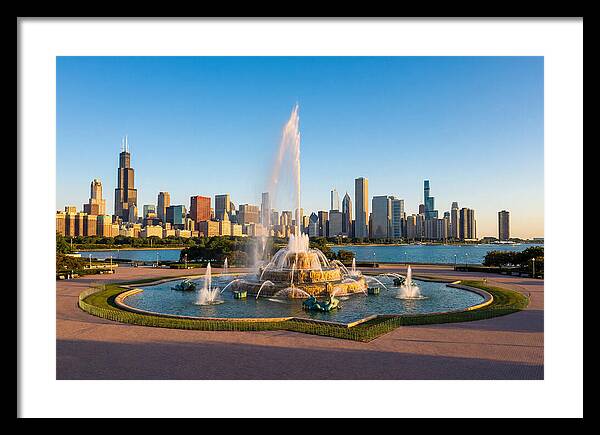 Buckingham Fountain At Sunset