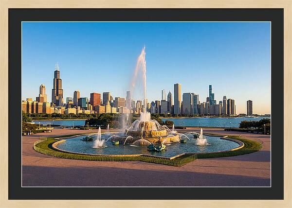 Buckingham Fountain At Sunset